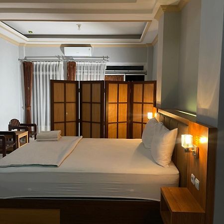 Wesbobo Inn Solo Екстериор снимка