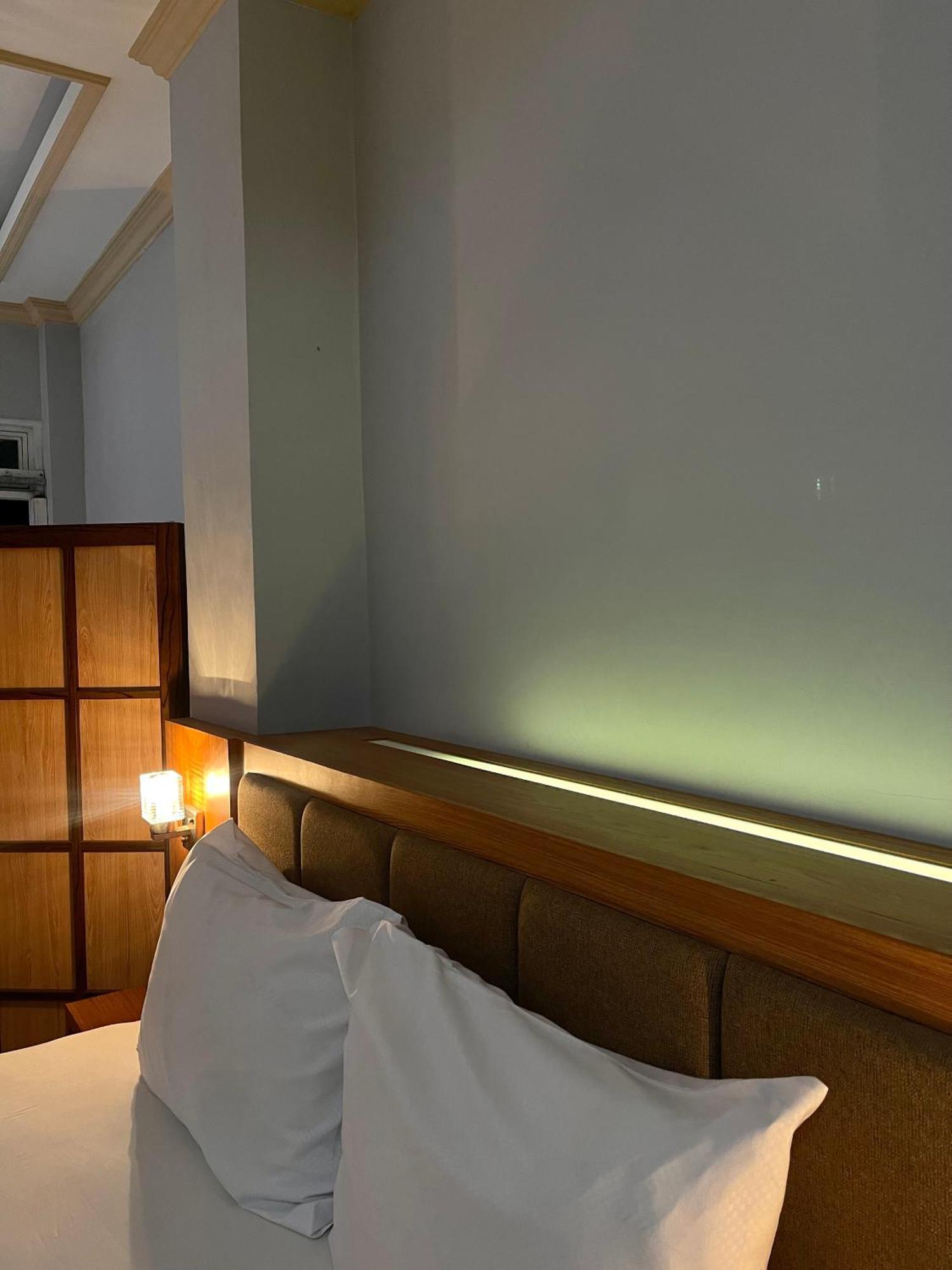 Wesbobo Inn Solo Екстериор снимка